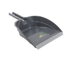 dustpan with rubber
